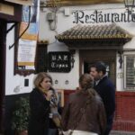 Seville: Major Landmarks Private Tour - Discovering the Charm of Santa Cruz, Seville’s Jewish Quarter