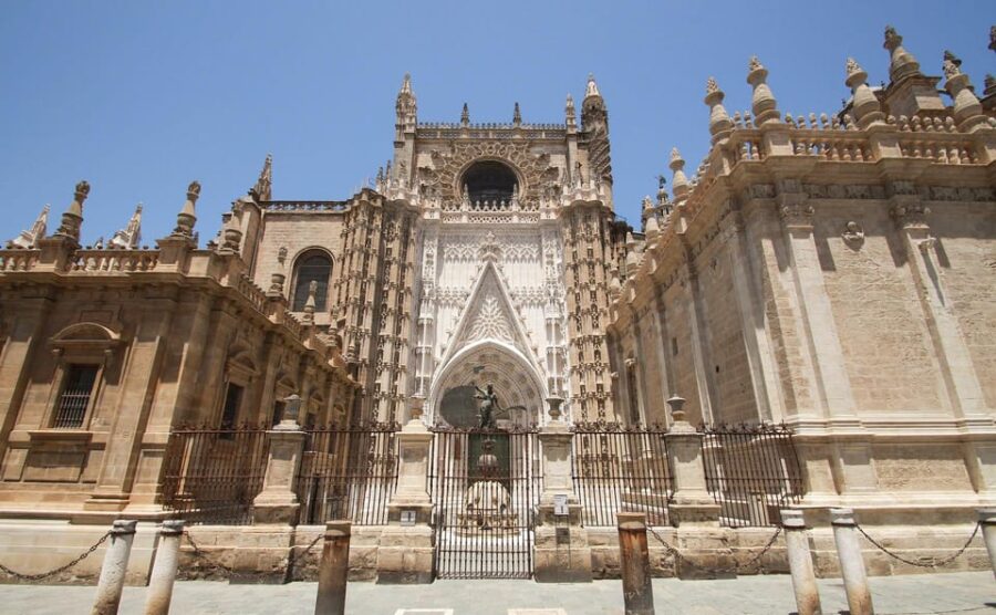 Seville: Private 3-Hour Monuments Tour - The Seville Cathedral and La Giralda Tower