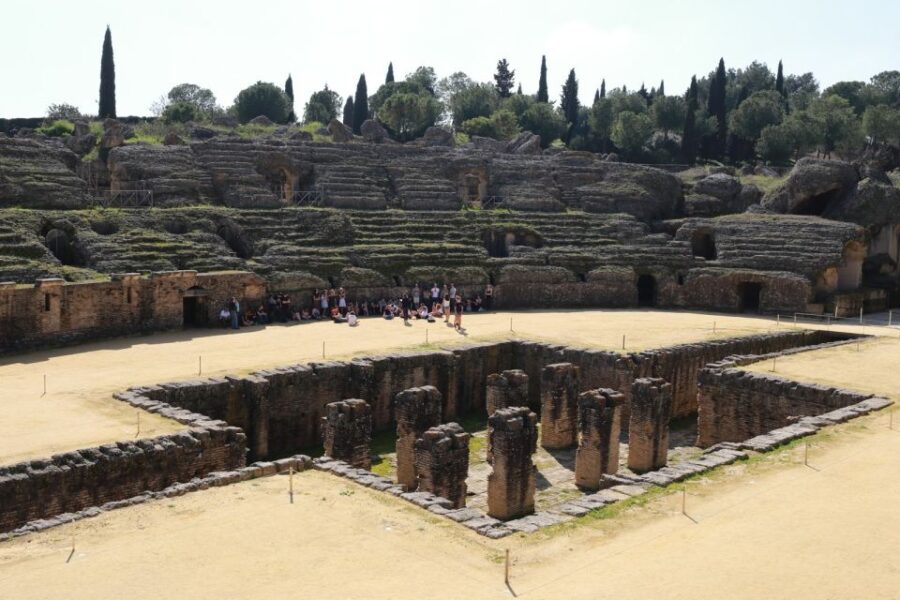 Seville: Private Guided Tour of Italica with Hotel Pickup - Visiting the Roman Ruins of Italica