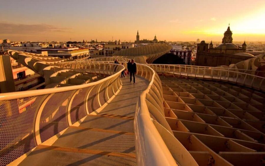 Seville: Private Night Tour - Starting Point: The Metropol Parasol at Sunset