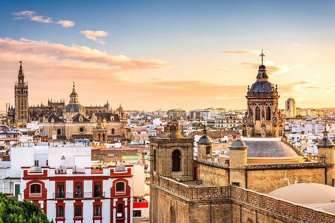 Seville Private walking tour with skip the line tickets to Cathedral and Alcazar - Discover the Architectural Marvels of the Alcazar and Cathedral