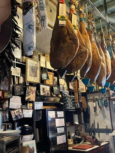 Seville: Tapas and Flamenco Tour with Local Guide - Exploring Sevilles Jewish Quarter and Historic Venues