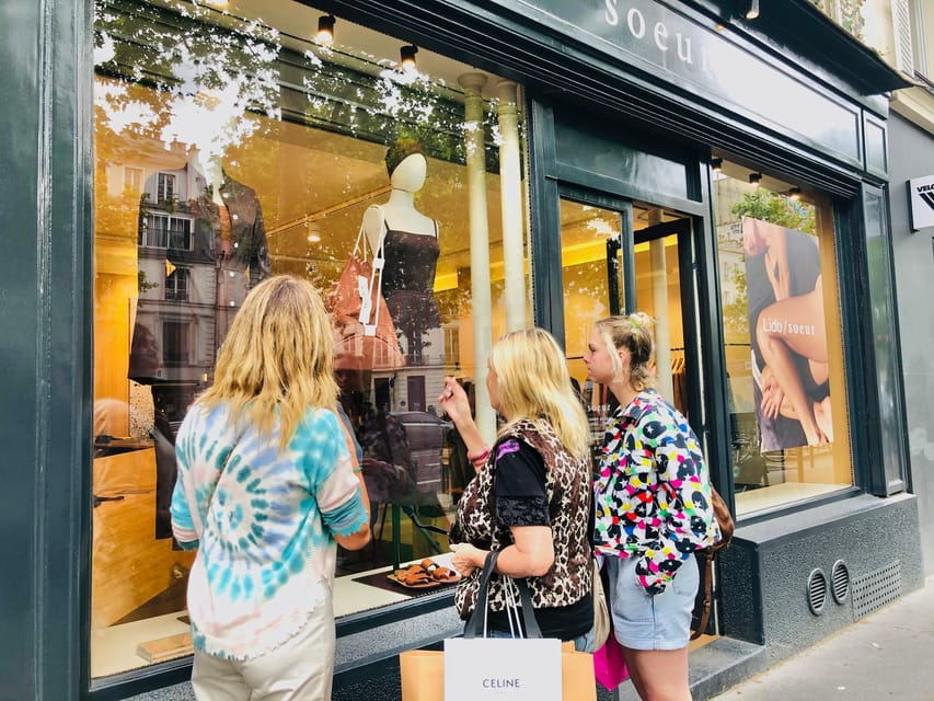 Shop like a Parisian with a fashion expert - The Experience of Personal Style Discovery