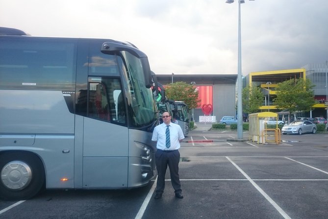 Shuttle transfer from your Hotel To Heathrow Airport - Super Saver - What Makes This Airport Transfer Stand Out?