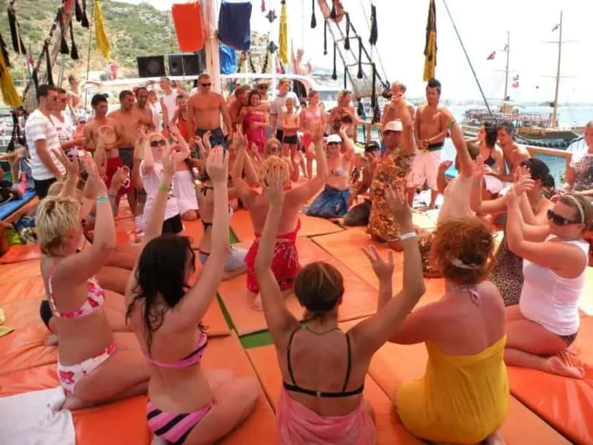 Side to Alanya Boat Tour with Soft Drinks & Cleopatra View - Scenic Stops at Cleopatra Beach and Alanya