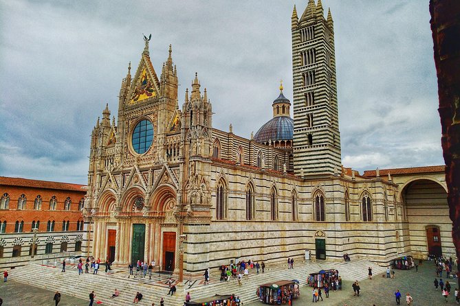 Siena Private walking tour - Discovering Siena’s Banking History at Banca Monte dei Paschi di Siena