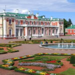 Sightseeing tour "Around Tallinn in 3 hours" - Visiting Kadriorg Park and the Song Festivals Grounds