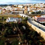 Silves: Morning Walking Tour with Local Guide - Starting at the Bustling Silves Market