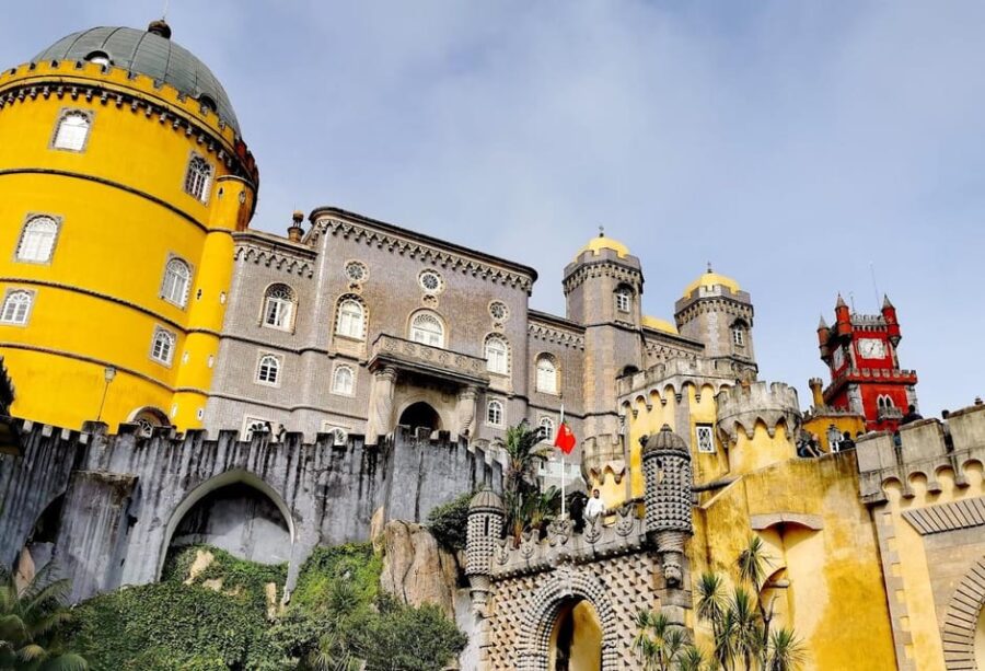 Sintra, Cabo da Roca & Cascais Private Tour (Up to 6 Pax) - Exploring Sintra’s Medieval Moorish Heritage