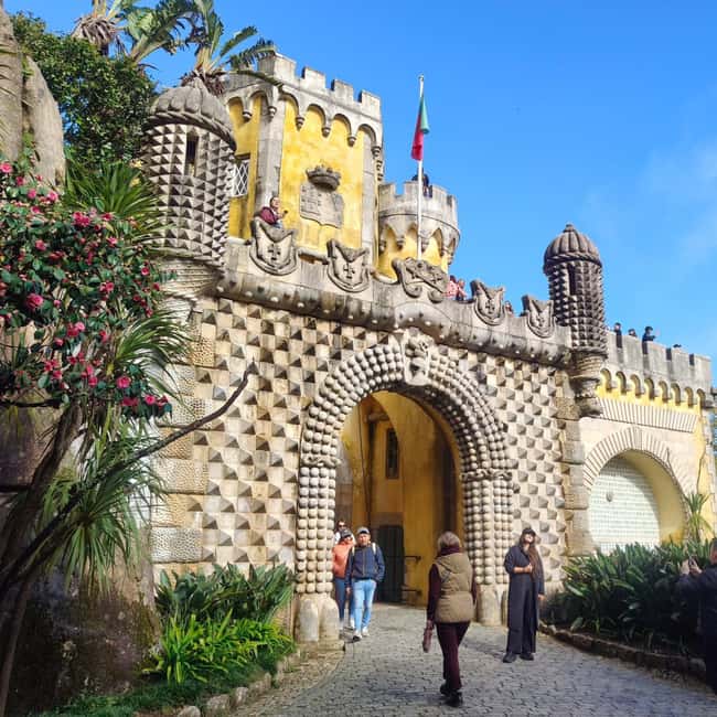 Sintra Express: Pena Park (Tickets included) + Cabo da Roca + Cascais - Sintra Village: A Brief Dive into Local Charm