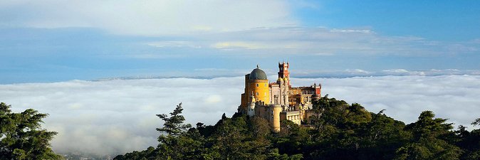 Sintra Tour 8h - Standing at the Edge of Europe at Cabo da Roca