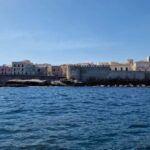 Siracusa: Ortigia +sea caves +fishing experience - Start Point at "A Surgiva" with Clear Coordinates