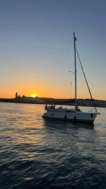 Sitges Sunset: Guided Tour by Sailboat along the Sitges Coast. - Starting Point at Port de Sitges - Aiguadolç