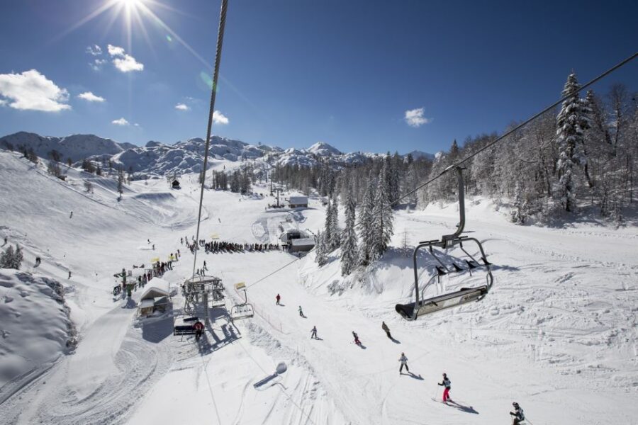 Skiing with Instructor: Vogel Ski Center from Bled - Personalized Ski Lessons in Small Groups for Better Learning