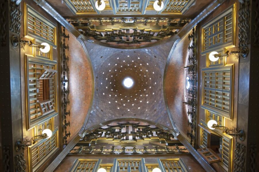 Skip-the-Line Private Tour of the Güell Palace by Gaudi - From Plaça de Catalunya to the Entrance of Güell Palace