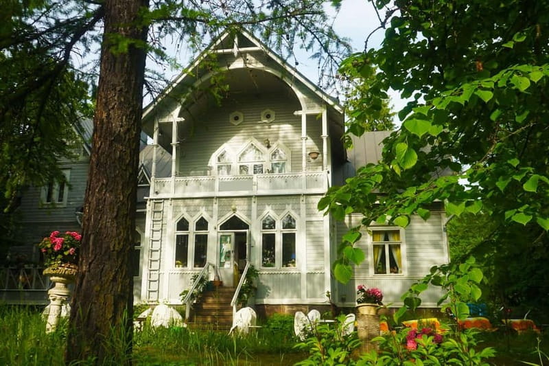 Skip-the-line Seurasaaren Ulkomuseo Helsinki Private Tour - Exploring Seurasaari Island and Its Historic Buildings