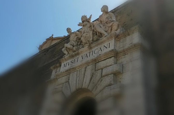 Skip-The-Line Tour: Vatican Museum & Sistine Chapel - Walking Past Long Queues with Privileged Entry