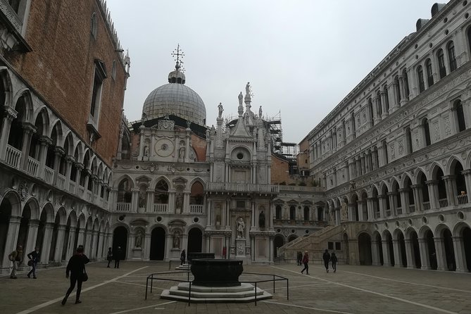 Skip-the-Line Venice Private Tour Including St Mark Doges Palace & Gondola Ride - Skip-the-Line Access to Venice’s Top Sights