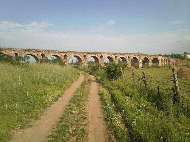 Skopje: Shutka and Aqueduct Guided Tour with Coffee - Meet the Guide: Vojislav and His Enthusiastic Approach