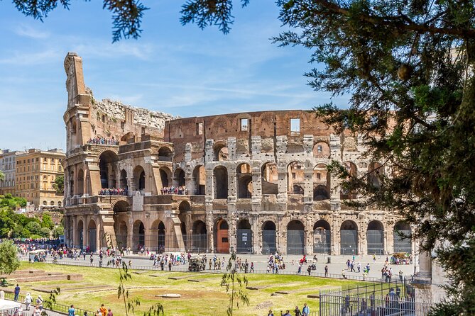 Small Group Colosseum Guided tour - Exploring Palatine Hill and Roman Forum on Your Own