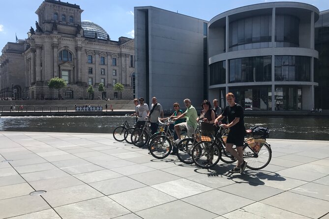 Small-Group Historical Bike Tour in Berlin - Starting Point and Logistics
