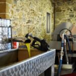 Small-Group Honey & Extra Virgin Olive Oil Tasting Tour in Crete - Behind the Scenes at a Family-Run Olive Oil Producer