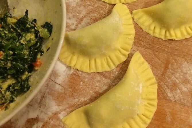 Small group PURO Vegan pasta and bruschette Class in Florence - Meet Chef Vary in Florence’s Historic Center