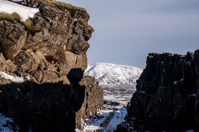 Small Group Tour: Golden Circle & Friðheimar Visit From Reykjavik - Admiring Oxararfoss Waterfall