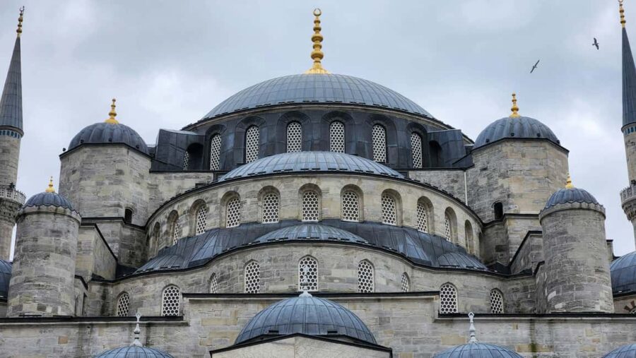 Small Group Tour Hagia Sophia, Blue Mosque and Grand Bazaar - Starting Point at Paran Tour Office in Sultanahmet