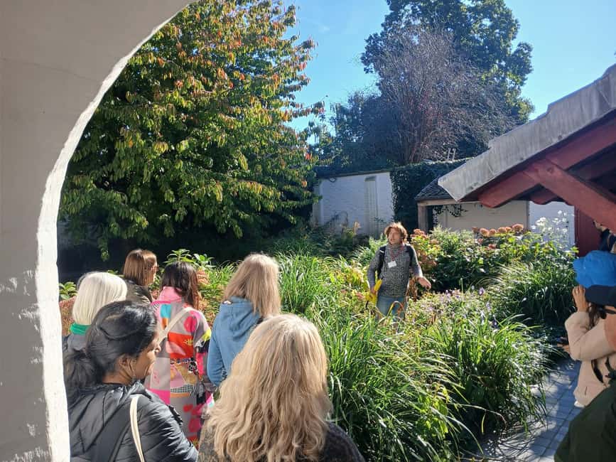 Small-Group Tour of Bruges with a local. Free Praline - Visiting the Fish Market and Tanners Square