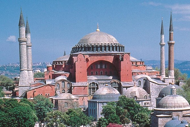 Small Group Tour of Istanbul In A Day - Visiting the Hagia Sophia: Marvel of Byzantine Architecture