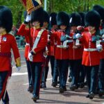 Small Group Walking Tour: London in One Day - The main 30+ Sights - Exploring Trafalgar Square and Admiralty Arch