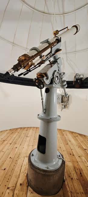 Sofia evening walking tour with visit to the Old Observatory - Exploring the Triangle of Power Over Serdica Ruins