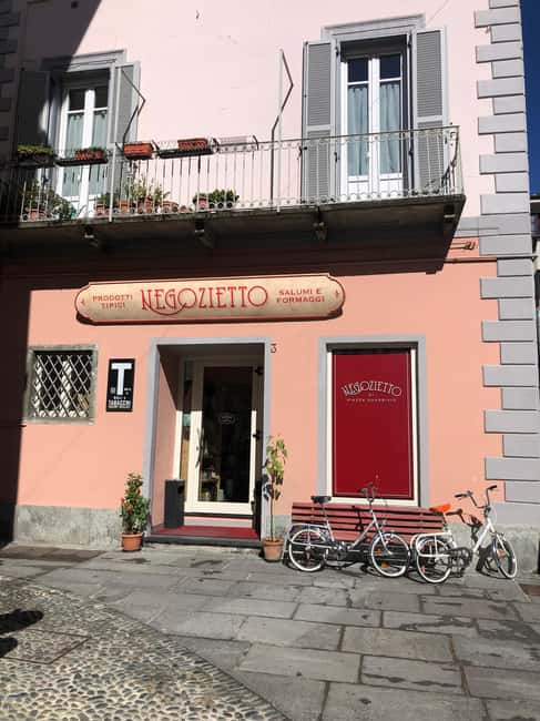 Sondrio and Surroundings: Tour with Vintage Tandem and Tasting - Starting Point in Sondrio: Piazza Quadrivio