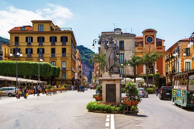 Sorrento, Positano, Amalfi & Ravello Day Tour from Naples - Exploring Sorrento: Free Time and Limoncello Tasting
