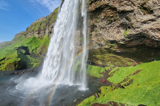 South Coast Private Tour Iceland - Exploring Iceland’s Iconic Waterfalls: Seljalandsfoss and Skogafoss