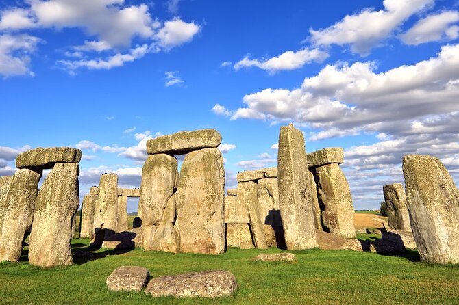 Southampton Pre Cruise From London Via Stonehenge - Exploring Stonehenge at Your Own Pace