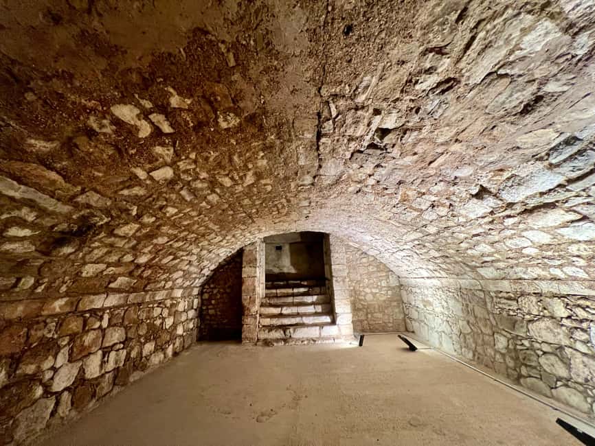 Southampton: Private Hidden History Walking Tour with Vaults - Exploring Southampton’s Old Town Walls and Legends