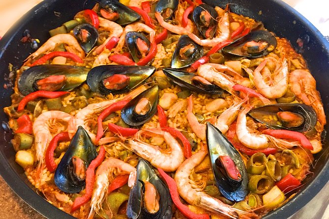Spanish Food Lessons: Paella and More - Learning the Art of Paella from a Local Expert