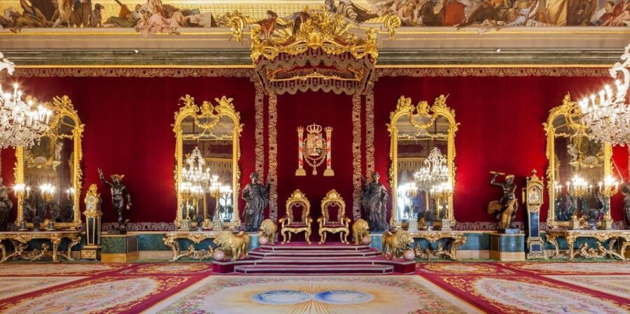 Splendor: Royal Palace Tour - A Convenient Starting Point at Plaza de Isabel II