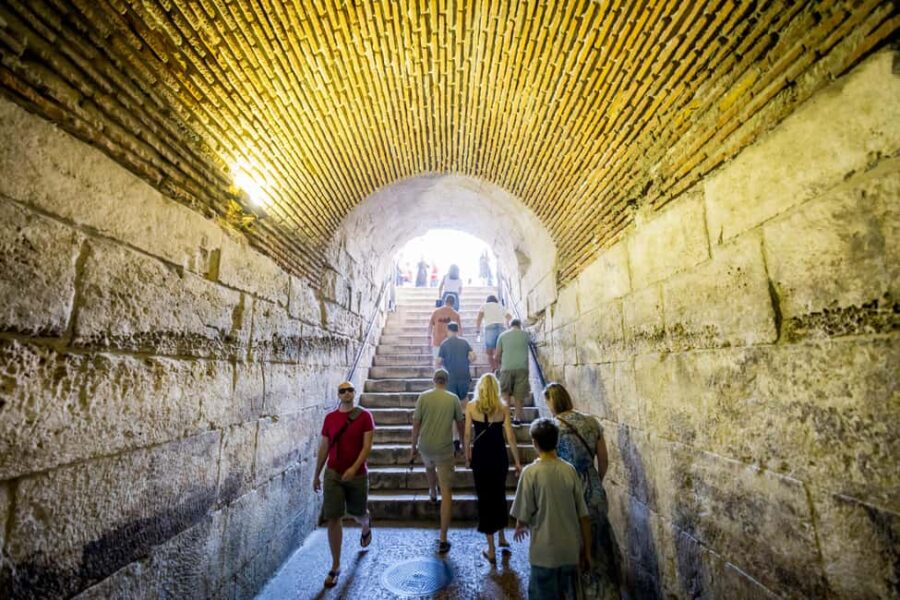 Split: Game of Thrones Walking Tour - The Starting Point: Obala Hrvatskog narodnog preporoda 21