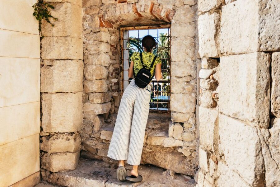 Split: Old Town and Diocletian Palace Walking Tour - Exploring the Historic Saint Domnius Cathedral