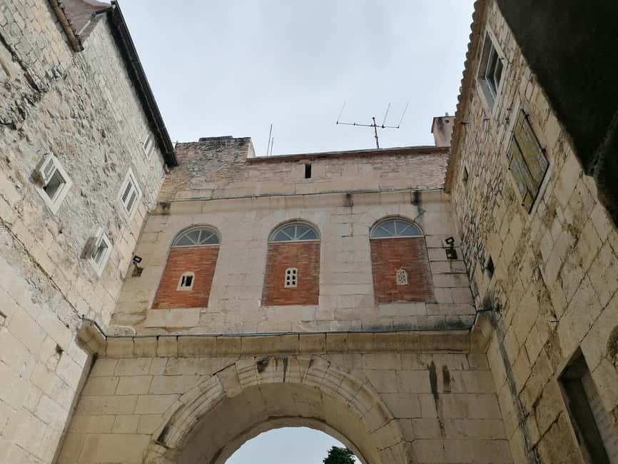 Split; Private Morning Walking Tour in Split - Discovering Diocletians Palace and Its Surprising Substructures