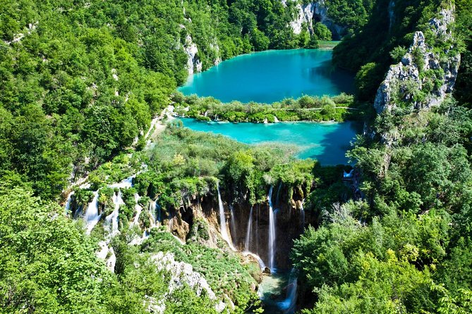Split to Zagreb Group Transfer with Plitvice Lakes guided tour - Convenient Pickup and Drop-off at Zrinjevac in Zagreb