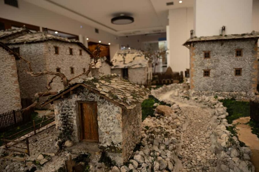 Split/Trogir: Mostar and Medjugorje Tour with Wine Tasting - Comfortable Transport and Guided Exploration