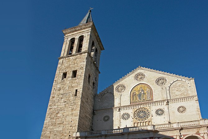 Spoleto, Medieval Art and breathtaking views  Private Tour - Exploring the Spoleto Cathedral and its Medieval Frescoes