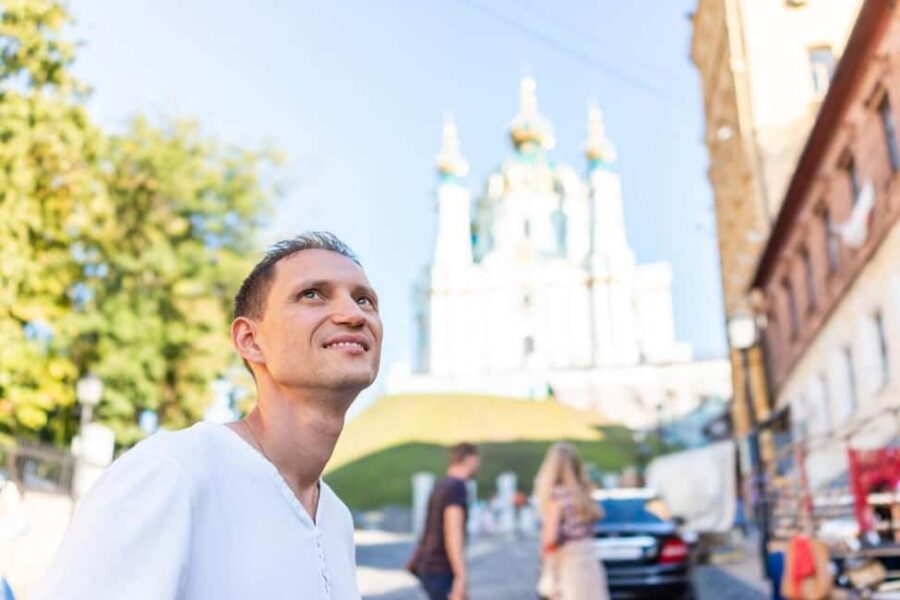 St. Andrews Scenic Stroll: A Private Walking Exploration - Exploring the Iconic Old Course in St. Andrews