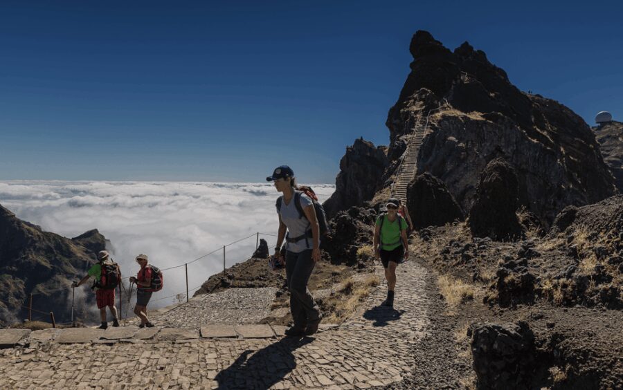Stairway to Heaven: Pico do Areeiro in Madeira Island - Discovering Scenic Vantage Points: Ninho da Manta and Pedra Rija