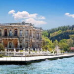 stanbul: Dolmabahçe Palace & Boat tour - Exploring Dolmabahçe Palace: A Glimpse into Ottoman Luxury