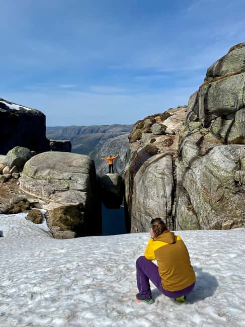 Stavanger: 2-Day Adventure with Preikestolen & Kjerag Hikes - Starting Point and Tour Duration